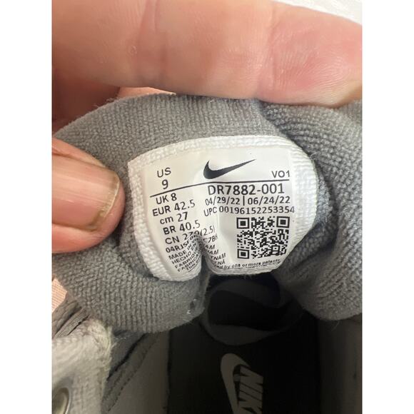 Nike Court Vision Mid Winter shoes in \